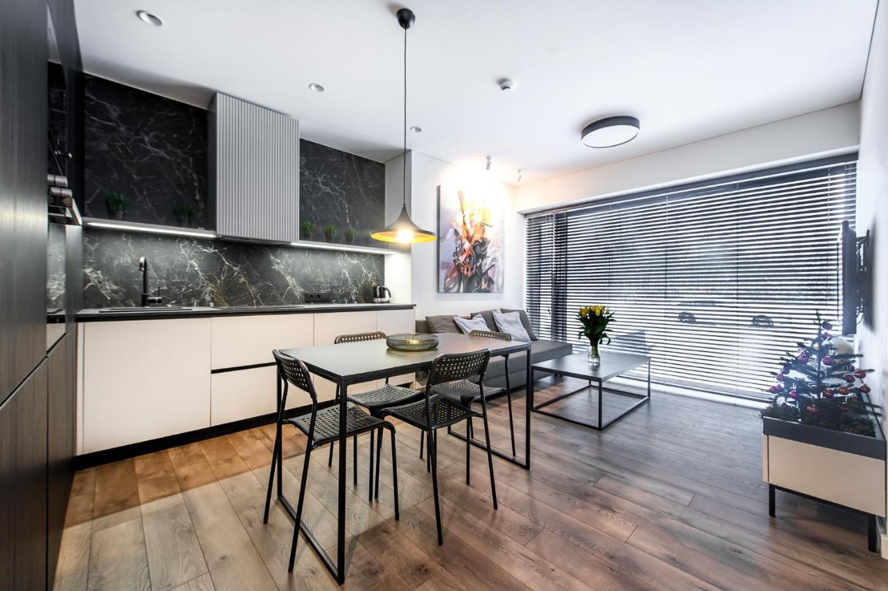 Botanical Garden Loft Apartment Каунас Екстериор снимка