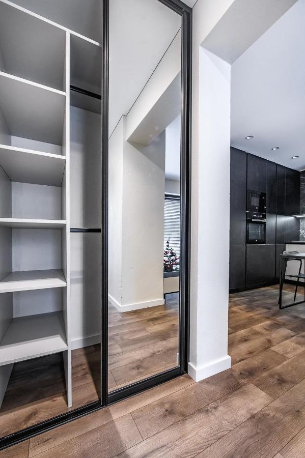 Botanical Garden Loft Apartment Каунас Екстериор снимка